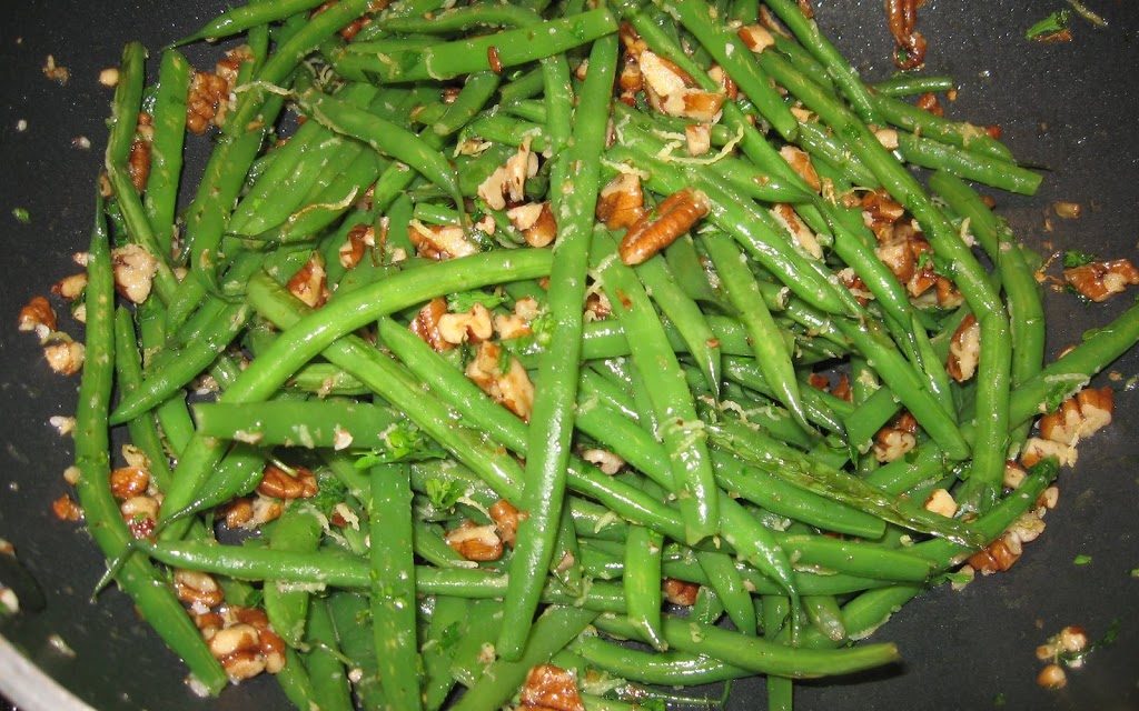 Potato, Spinach and Feta Gratin (and green bean side)